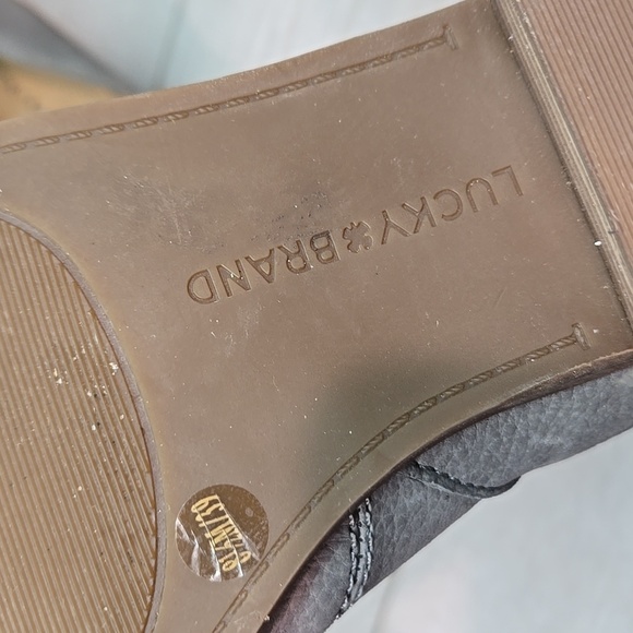 Lucky Brand Gray Women's Mahzan Slip-On Shoes The Pointed Toe Leather 8.5M - Picture 10 of 12